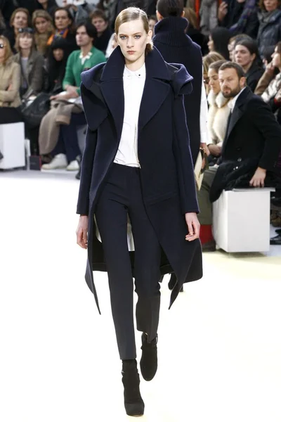 Look 13